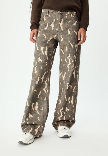 Zara Брюки прямого кроя с принтом