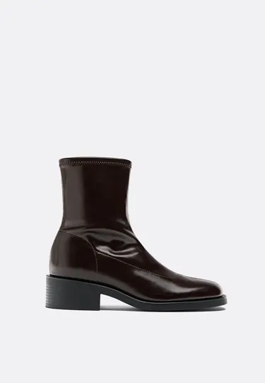 Туфли на толстом низком каблуке со стрейчем