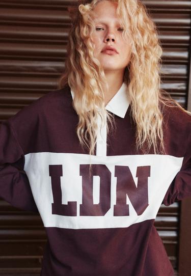 Zara Толстовка-поло с принтом