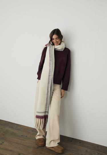 Zara Шарф с цветной окантовкой