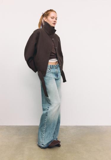 Zara Объемная куртка-бомбер из мягкой ткани