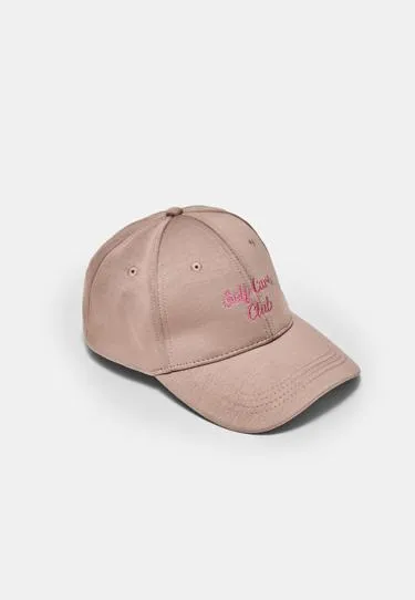 Кепка WEEKEND- Заказать в России