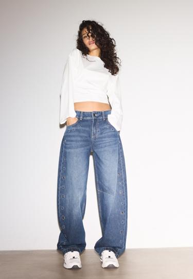 Zara Джинсы BARREL с люверсами по бокам купить с доставкой.