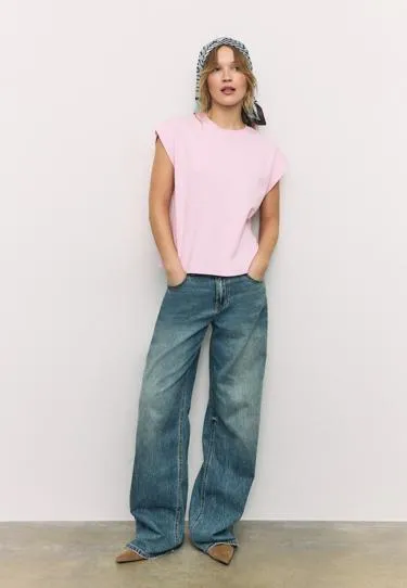 Базовая футболка со спущенным рукавом B06- Заказать в России