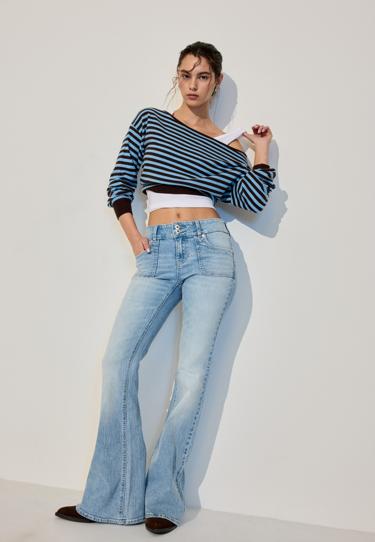 Zara Джинсы с низкой посадкой и простроченными карманами