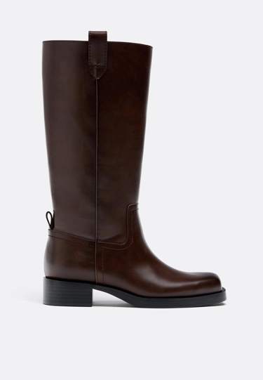 Zara Сапоги на плоской подошве из искусственной кожи