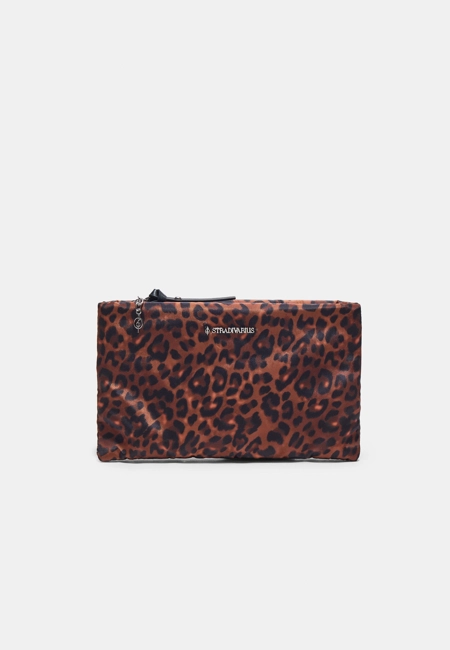 Zara Косметичка с леопардовым принтом купить с доставкой.