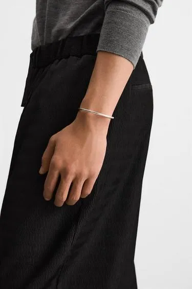 Жесткий браслет- Заказать в России