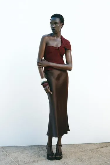 Атласная юбка миди