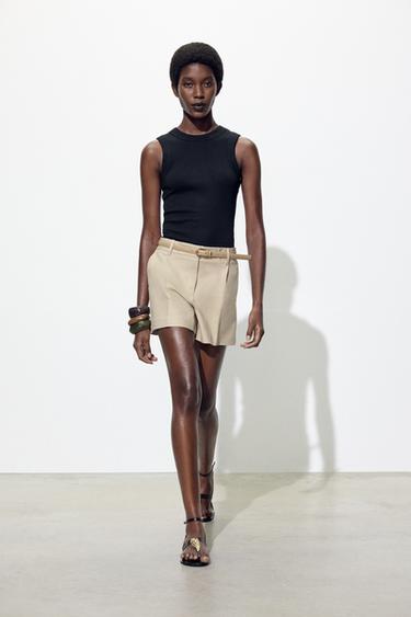 Zara Шорты с ремнем и защипами