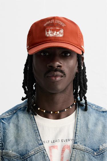 Zara Кепка с эффектом потертости и принтом