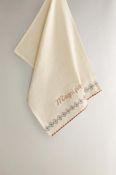 Zara Махровое полотенце из льна с французским слоганом