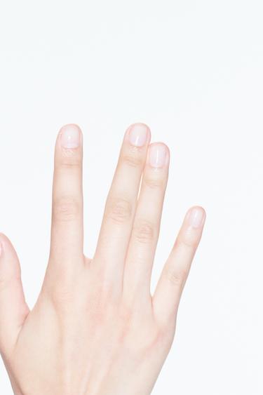 Zara Лак для ногтей TOP COAT