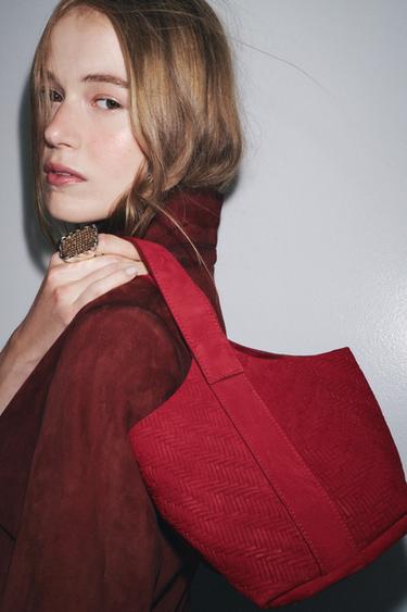 Zara Мини-сумка-торба плетеная замша