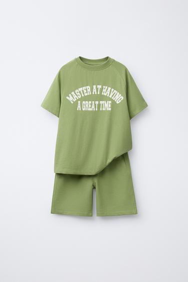 Zara Комплект из футболки и шортов-бермудов с текстовым принтом
