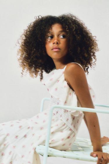 Zara Платье с текстурными воланами и цветами