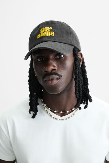 Zara Кепка с контрастной вышивкой