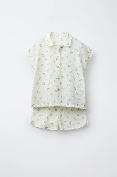 AGES 6-14/ SEERSUCKER FLORAL SHIRT AND BERMUDA PYJAMAS