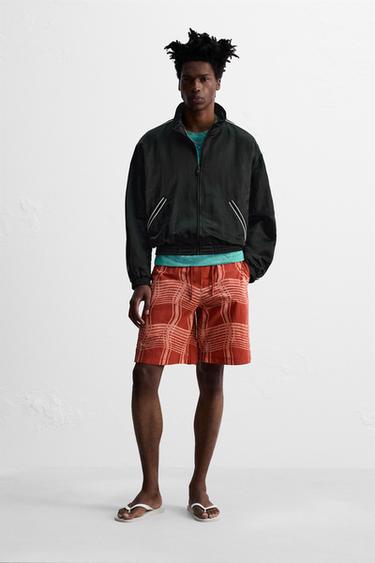 Zara Куртка-бомбер с вышивкой© OTIS KWAME KYE QUAICOE