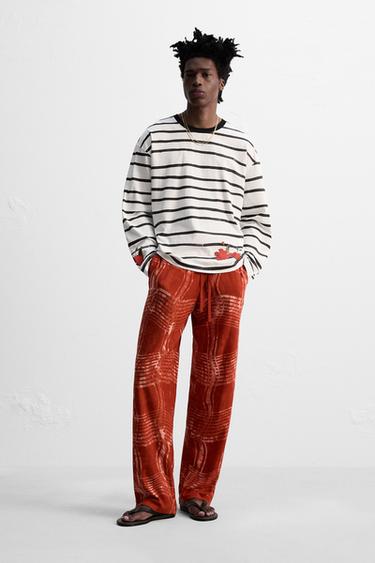 Zara Футболка в полоску с принтом © OTIS KWAME KYE QUAICOE