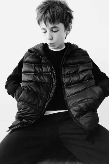 Zara Ультралегкий водоотталкивающий жилет купить с доставкой.