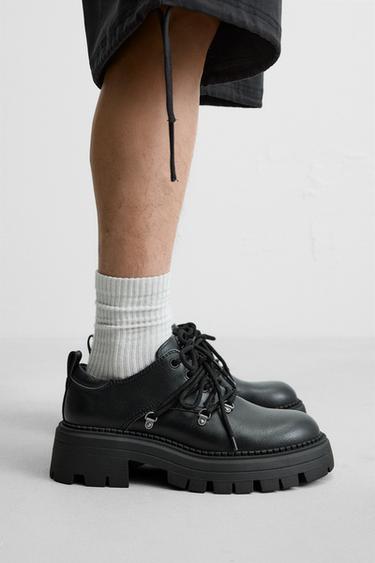 Zara Туфли на объемной подошве со шнуровкой