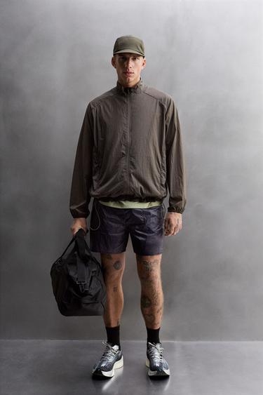 Zara Легкая куртка из высокотехнологичной ткани