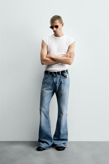 Zara Джинсы прямого кроя со штаниной-клеш