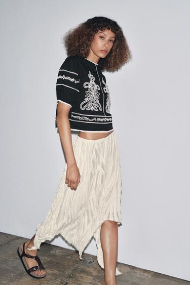 Zara Блуза с контрастной вышивкой — ZW COLLECTION