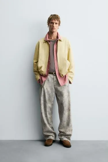 Брюки RELAXED FIT с абстрактным принтом