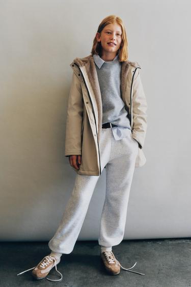 Zara Прорезиненная куртка WATER REPELLENT с эффектом меха