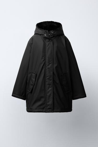 Zara Прорезиненная куртка WATER REPELLENT с эффектом меха