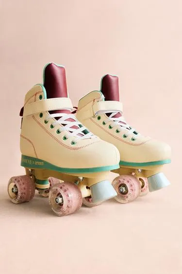CHILDREN'S TOY ADJUSTABLE ROLLER SKATES
