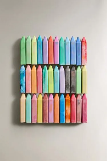 PACK OF COLOURED CHILDREN'S CHALKS (PACK OF 36)