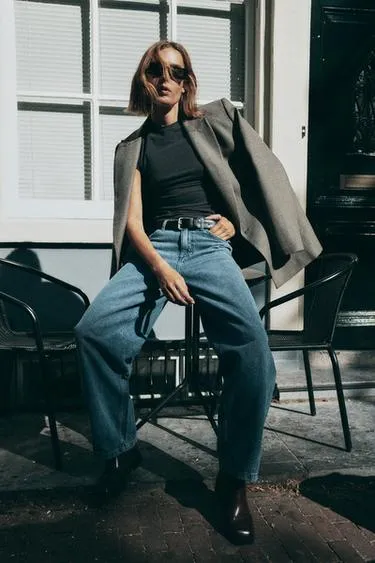 MID-WAIST BAGGY JEANS