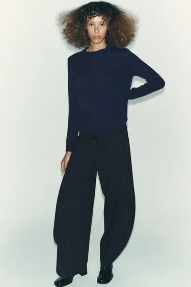 BASIC 100% CASHMERE SWEATER
