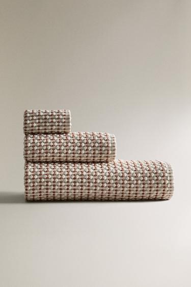 Zara Махровое полотенце из текстурированного хлопка