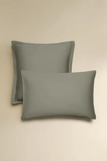 SATEEN PILLOWCASE WITH TRIM (300 THREAD COUNT)