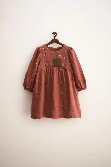 ZARA TIMELESS — платье с вышивкой в виде цветов- Заказать в России