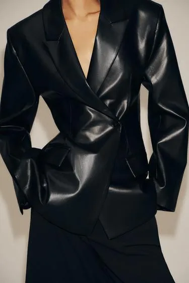 FAUX LEATHER TAILORED BLAZER