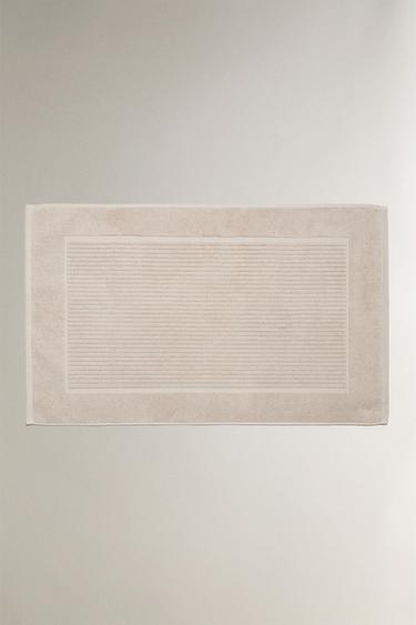 Zara Велюровый коврик с ребристой текстурой