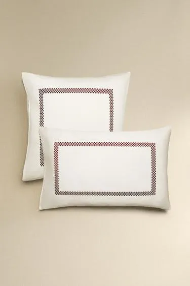 GEOMETRIC EMBROIDERED SATEEN PILLOWCASE