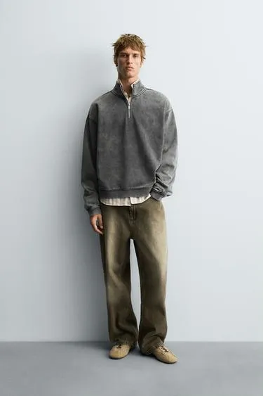 Толстовка с эффектом потертости и воротником на молнии