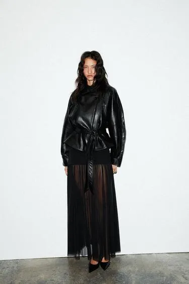 Куртка из искусственной кожи с баской