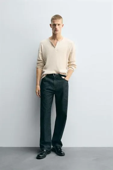 TEXTURED RELAXED FIT SWEATER