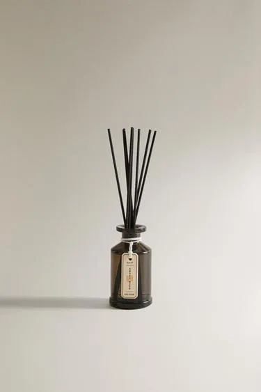 (100 ML) AMBER MYTH REED DIFFUSERS