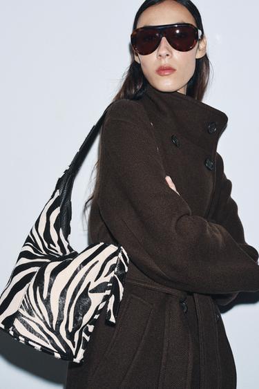 Zara Асимметричная мини-сумка в мягкой коже с шерстью овцы