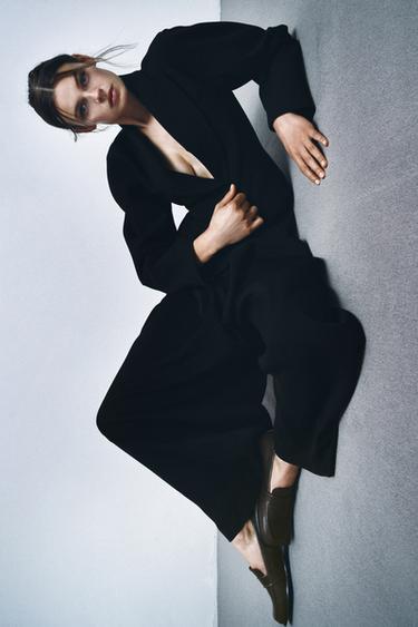 Zara Кожаные лоферы с кнопкой