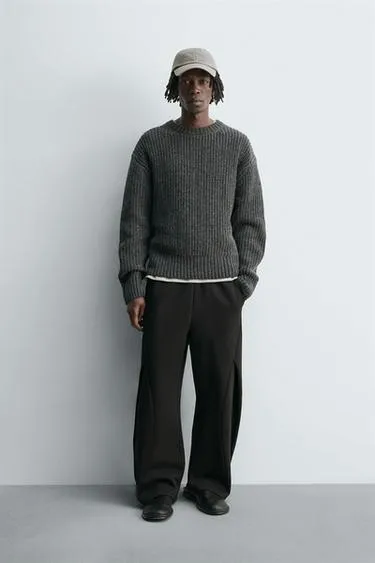 Брюки BALLOON FIT из неопреновой ткани со складками- Заказать в России