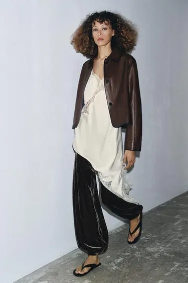 Минималистичная кожаная куртка ZW COLLECTION LIMITED EDITION